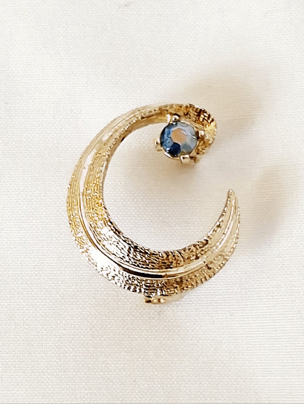 Vintage | DODDS | Swirl Brooch